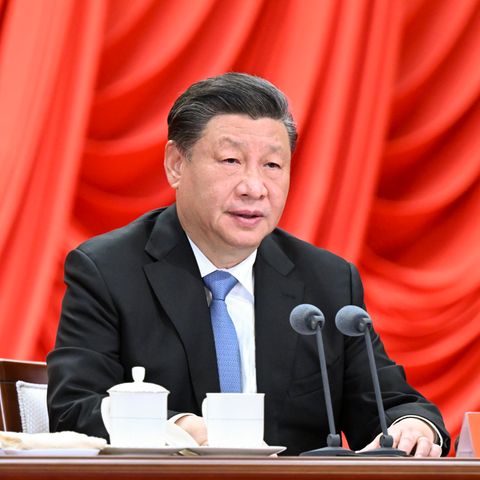 Nationaler Volkongress: Xi Jinping mit Teetassen