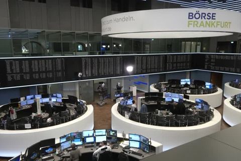 Video: Dax startet knapp im Plus