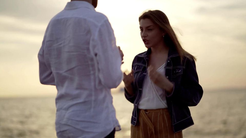 Unangenehmen Gespräche: Drei Tipps die Ihnen in dieser Situation helfen können