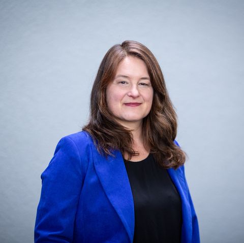 Die Journalistin Birte Meier, die sich für Equal Pay einsetzt, aufgenommen im Porträt