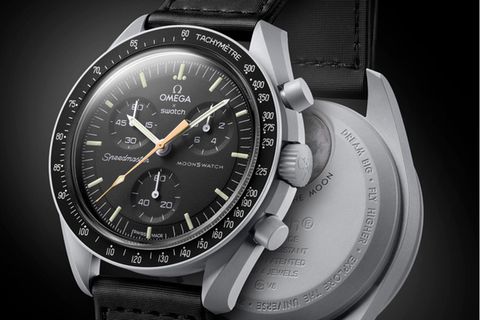 Swatch Moonswatch Bioceramic Moonshine Gold Uhr