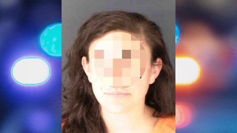 Influencerin Danielle M. auf einem Polizeifoto