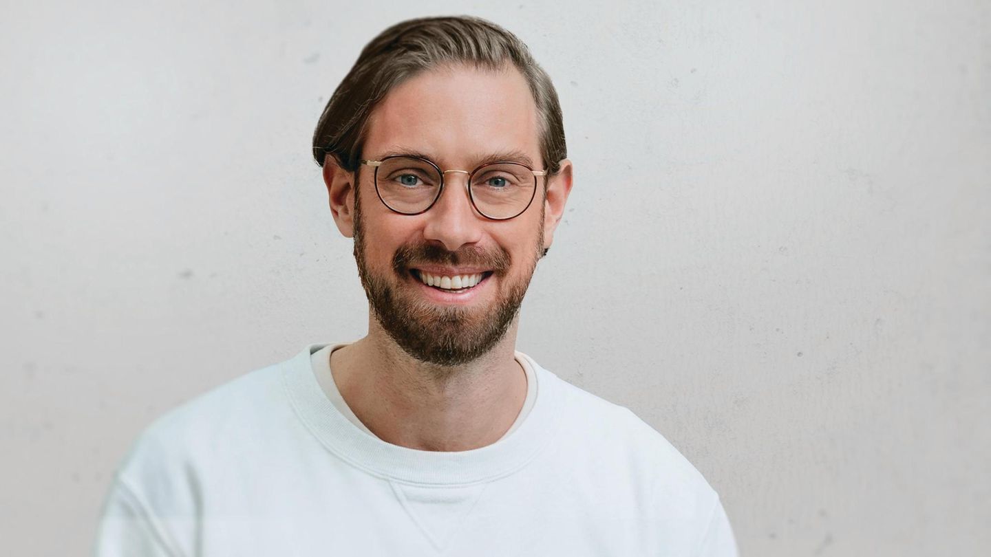 Pressebild Niklas Hellemann SoSafe Eine Portraitaufnahme des Psychologen Niklas Hellemann, Gründer und CEO von SoSafe