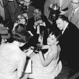 Audrey Hepburn wird 1954 bei den Oscars ausgezeichnet