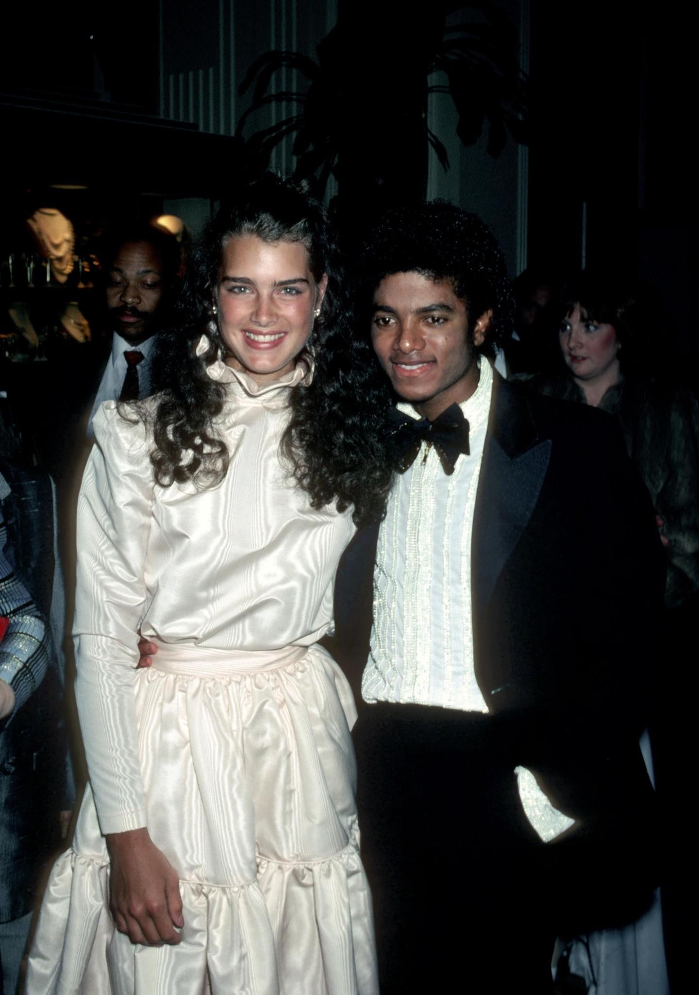 Etwas zugeknöpfter als in "Die blaue Lagune": Brooke Shields mit Michael Jackson bei den Oscars 1981