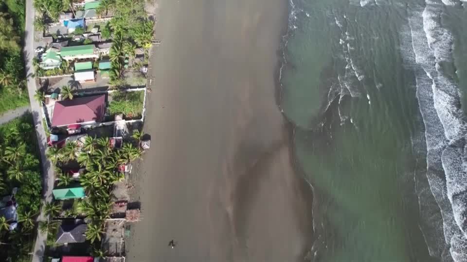 Video: Ölpest: Philippinische Anwohner sorgen sich um Tourismus