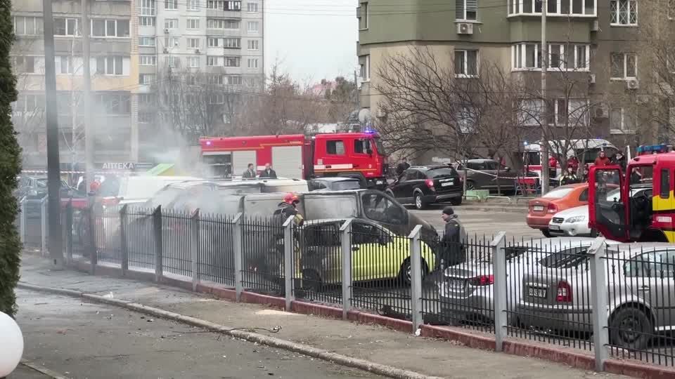 Video: Mehrere ukrainische Regionen nach russischen Raketenangriffen ohne Strom