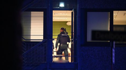 Amoklauf in Hamburg steht ein Polizist
