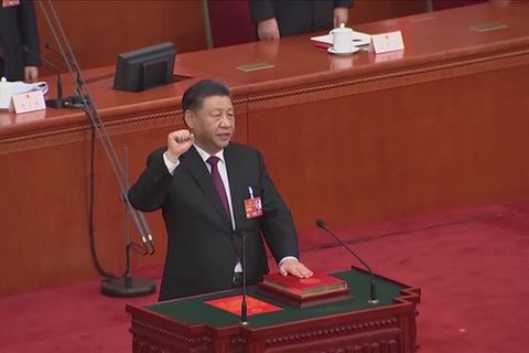Video: China: Xi Jinping für weitere fünf Jahre im Amt