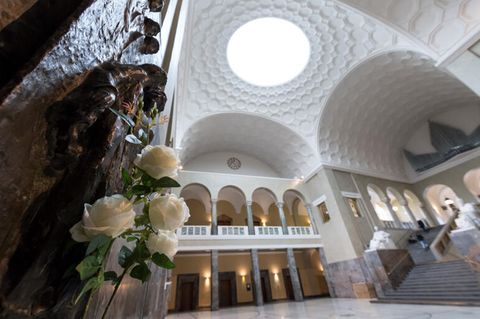 Ein Denkmal für die Widerstandsgruppe Weiße Rose an der Ludwig-Maximilians-Universität in München