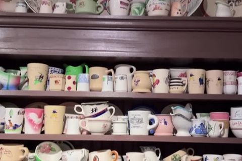 Video: Alle Tassen im Schrank