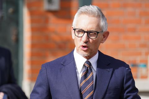 Gary Lineker verlässt am Samstag sein Haus in London.