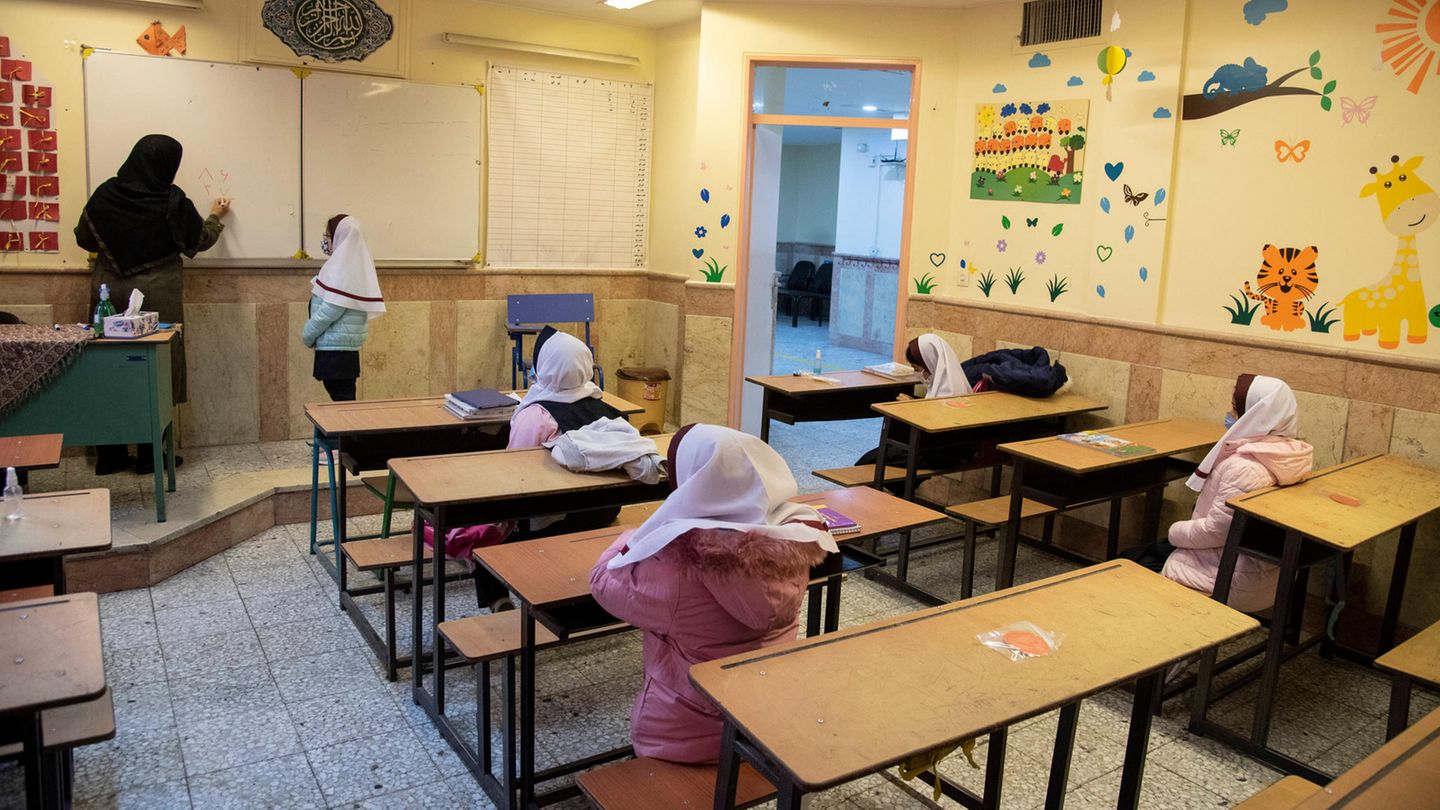 An Mädchenschulen im Iran kam es in den vergangenen Monaten zu Massenvergiftungen