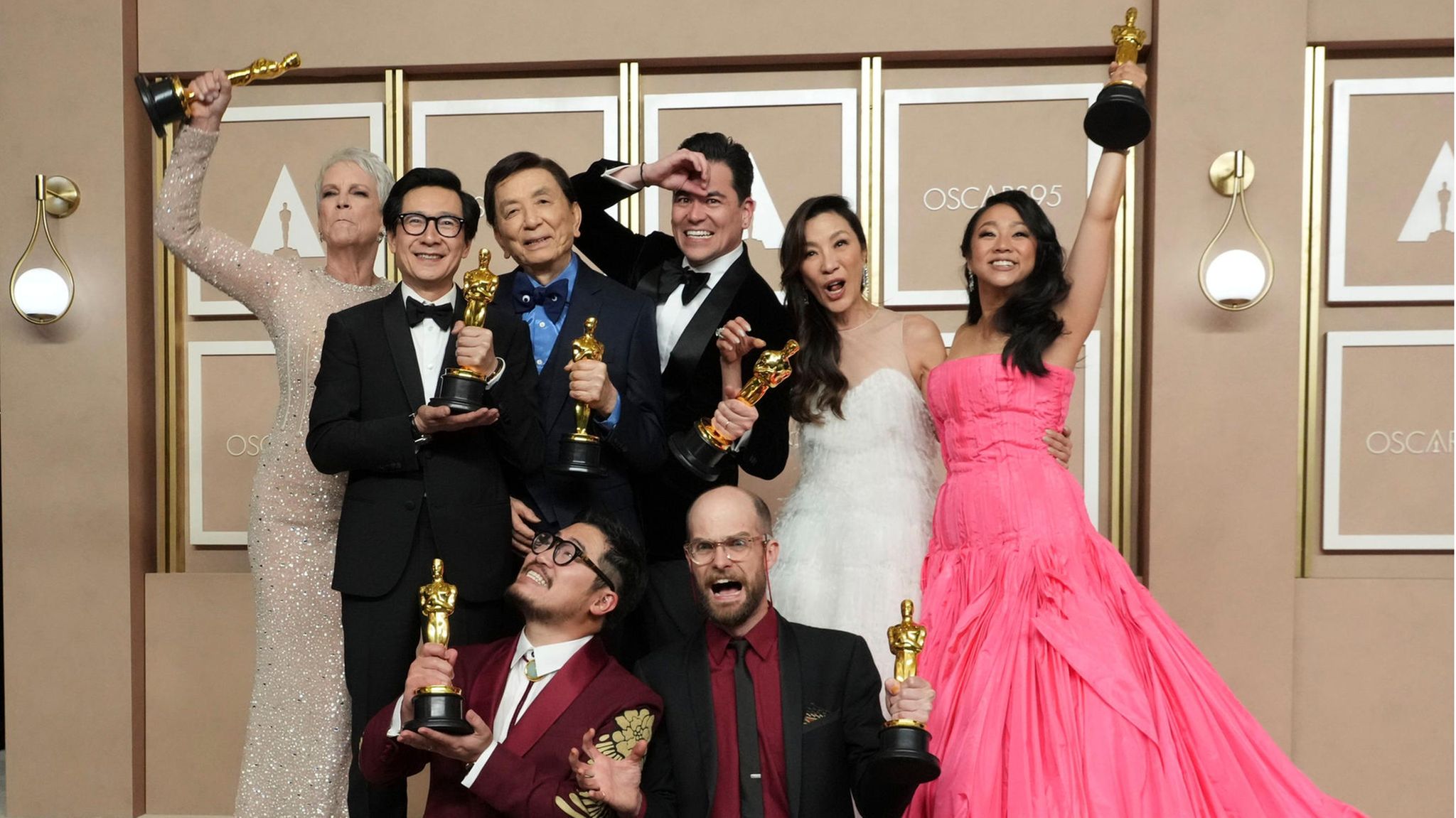 Oscars 2023: Das sind die Oscar-Gewinner auf einen Blick | STERN.de