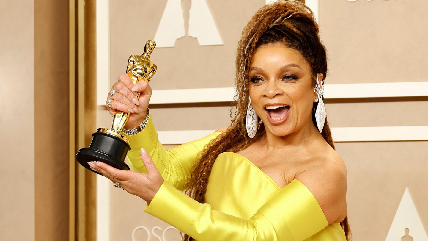 Ruth E. Carter