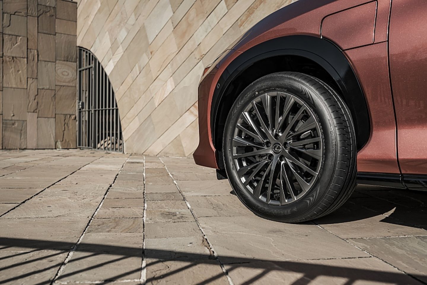 Lexus RZ 450e