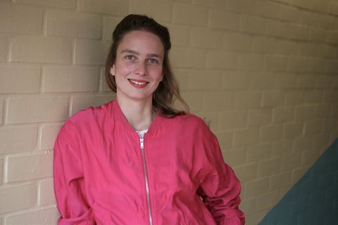 Silke Ohlmeier absolvierte zunächst eine Ausbildung als Industriekauffrau, entschied sich dann aber für die Soziologie und machte die Langeweile zum Thema ihrer Dissertation. Neben ihrer Promotion arbeitet sie als wissenschaftliche Mitarbeiterin an der Universität des Saarlandes.