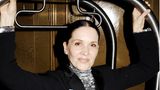 Maskenbildnerin Heike Merker