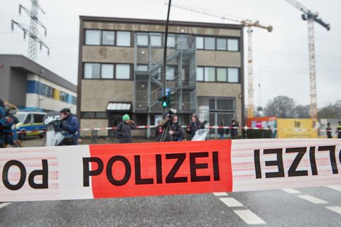 Amoklauf in Hamburg: Absperrbänder am Tatort