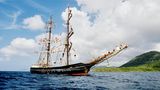 Die Roald Amundsen mit 47 Seefrauen