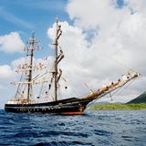 Die Roald Amundsen mit 47 Seefrauen