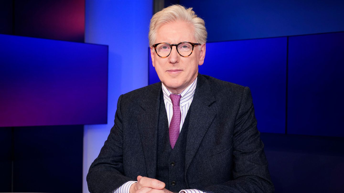 Journalist Theo Koll in der ARD-Talkshow 'maischberger' im Studio