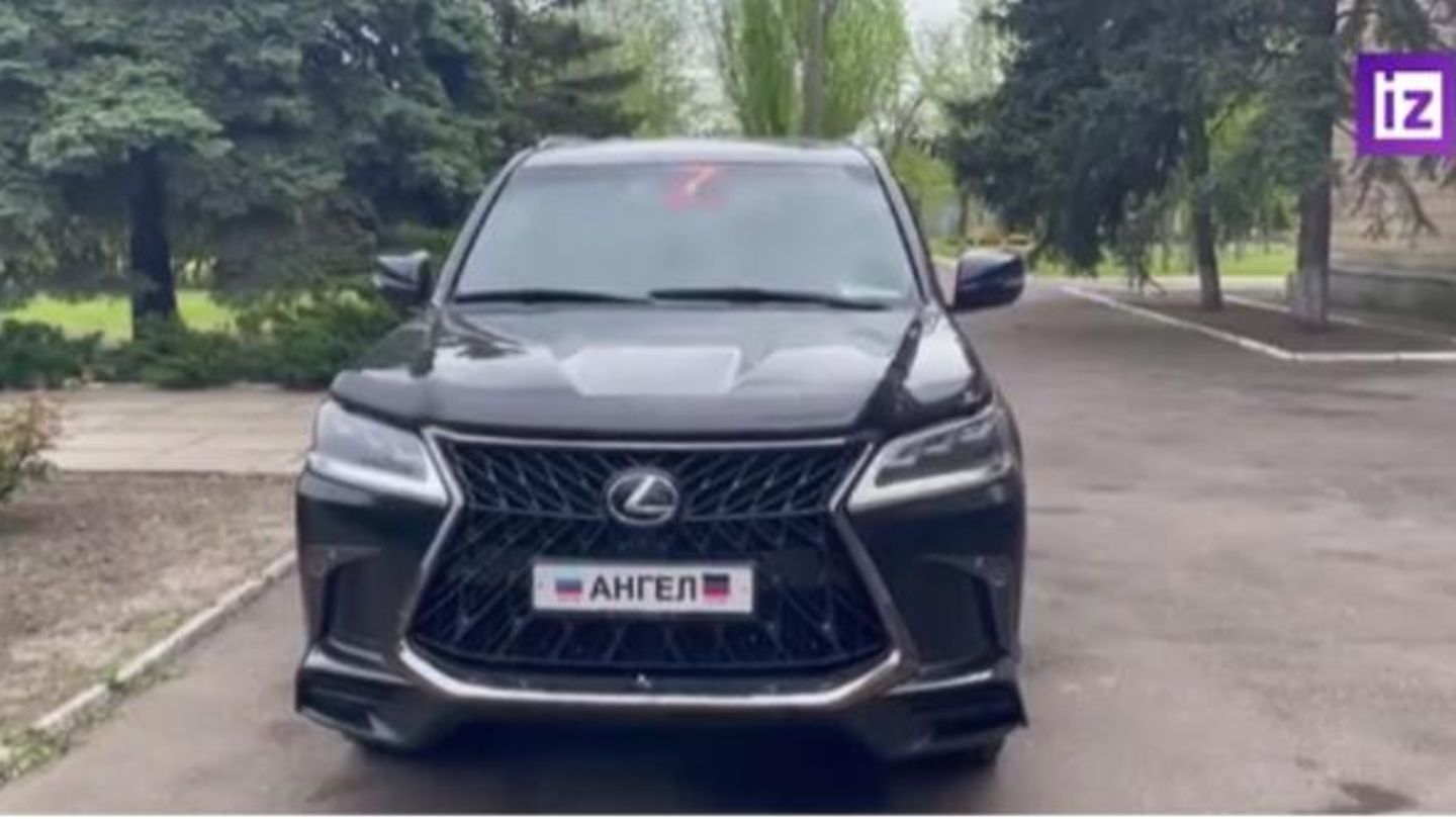 "Angel"-Kennzeichen an Juri Gagarins Auto