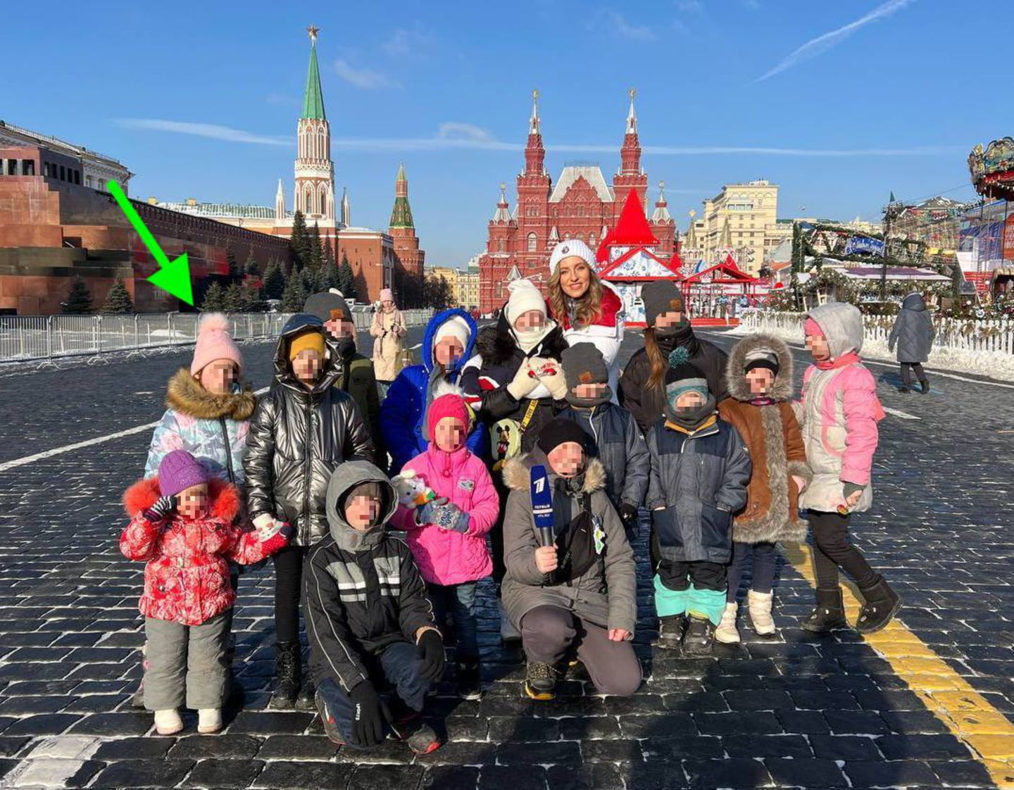 Gruppenfoto nach der Propagandaparty in Moskau