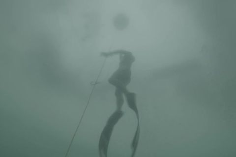 Tauch-Rekord: Ohne Neoprenanzug und Pressluftflasche: Tscheche David Vencl taucht im Eissee bis auf 52 Meter Tiefe