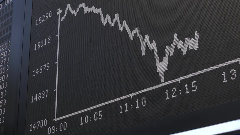 Video: Absturz der Credit Suisse lässt Börsen taumeln Video: Absturz der Credit Suisse lässt Börsen taumeln