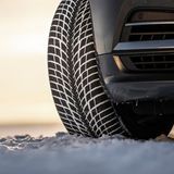 Die grünen Reifen müssen auch im Winter genug Grip haben