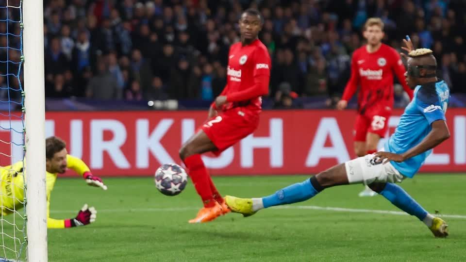 Video: Champions League: Eintracht Frankfurt ausgeschieden - begleitet von Krawallen