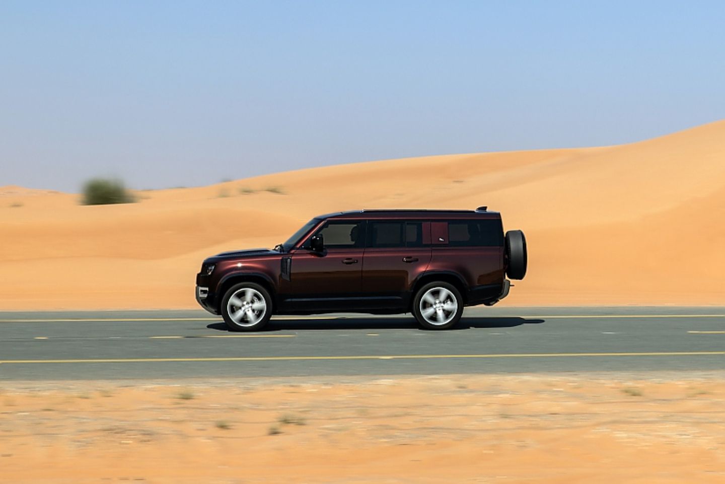 Land Rover Defender 130