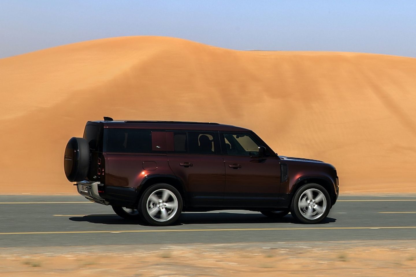 Land Rover Defender 130