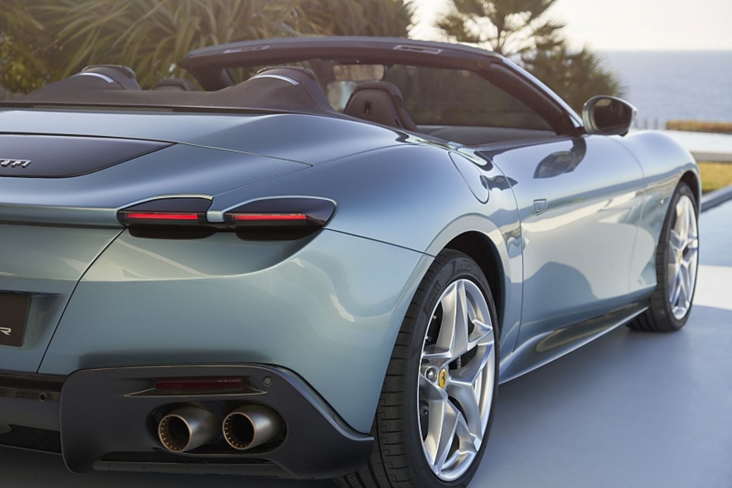 Ferrari Roma Spider 2023