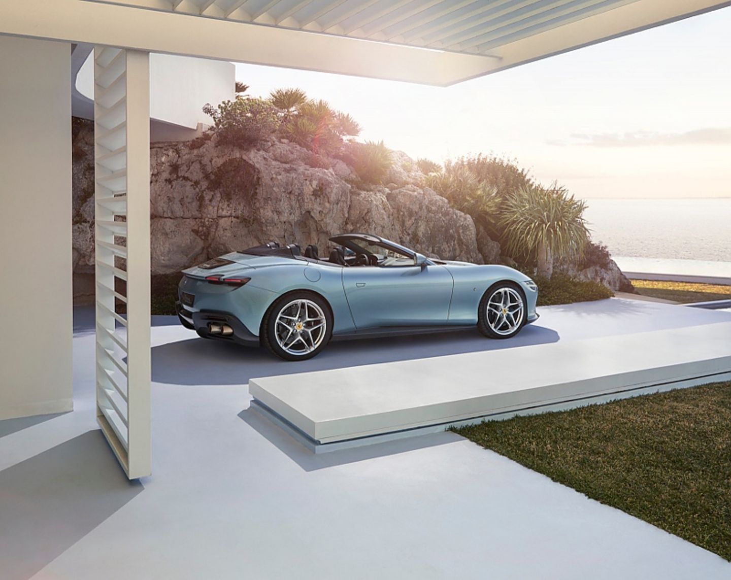 Ferrari Roma Spider 2023