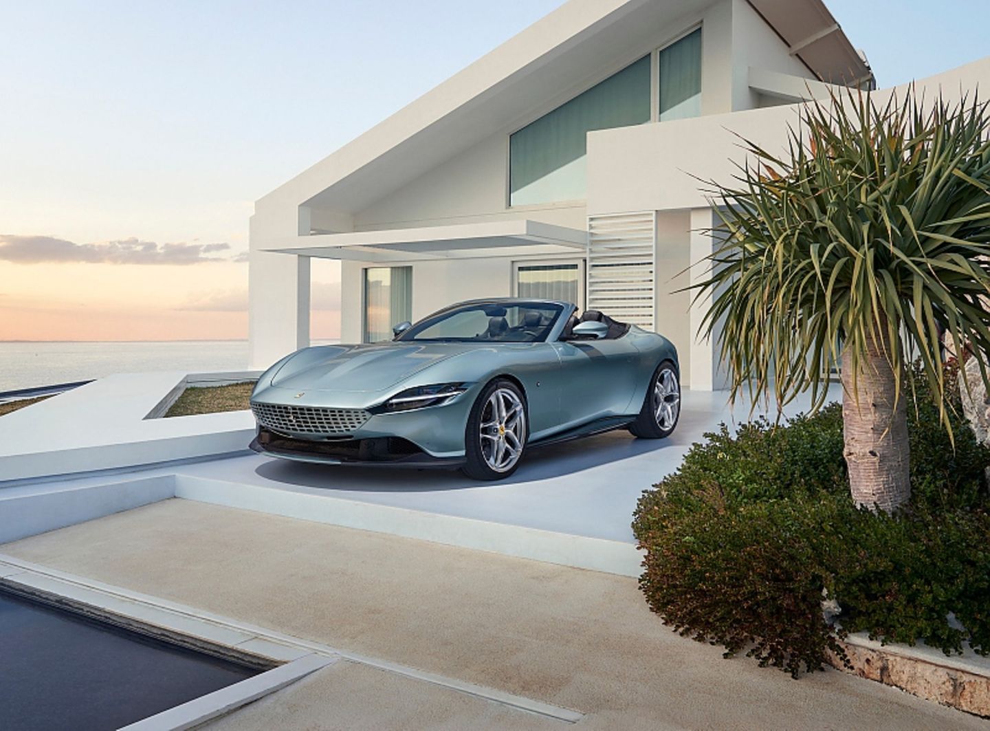 Ferrari Roma Spider 2023