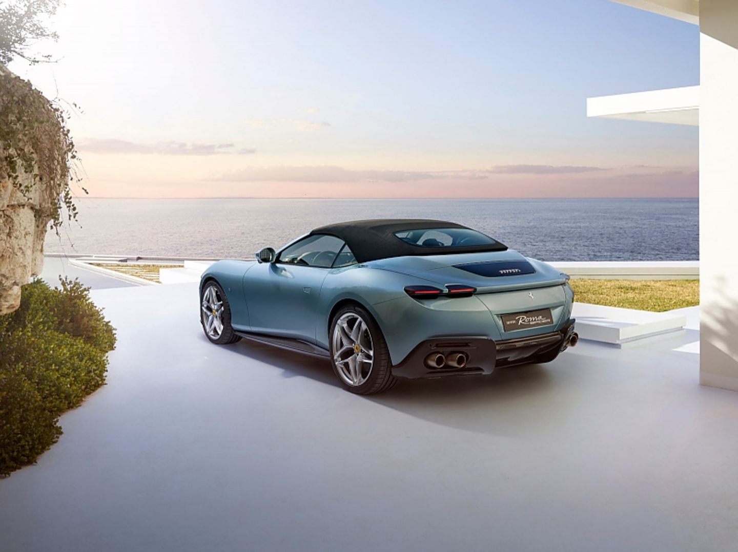 Ferrari Roma Spider 2023