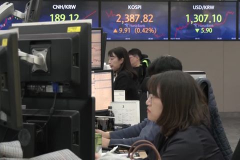 Video: Asiatische Börsen gönnen sich Verschnaufpause nach turbulenter Woche
