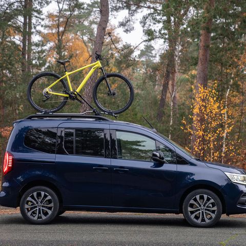 Staatliche 1,83 Meter ist der Renault Kangoo E-Tech hoch.