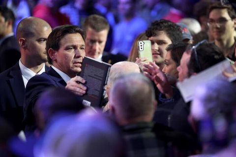 Ron DeSantis bereitet sich auf den Wahlkampf vor