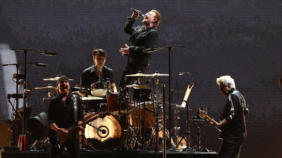 Die Band U2 bei einem Auftritt 2019 im australischen Brisbane.