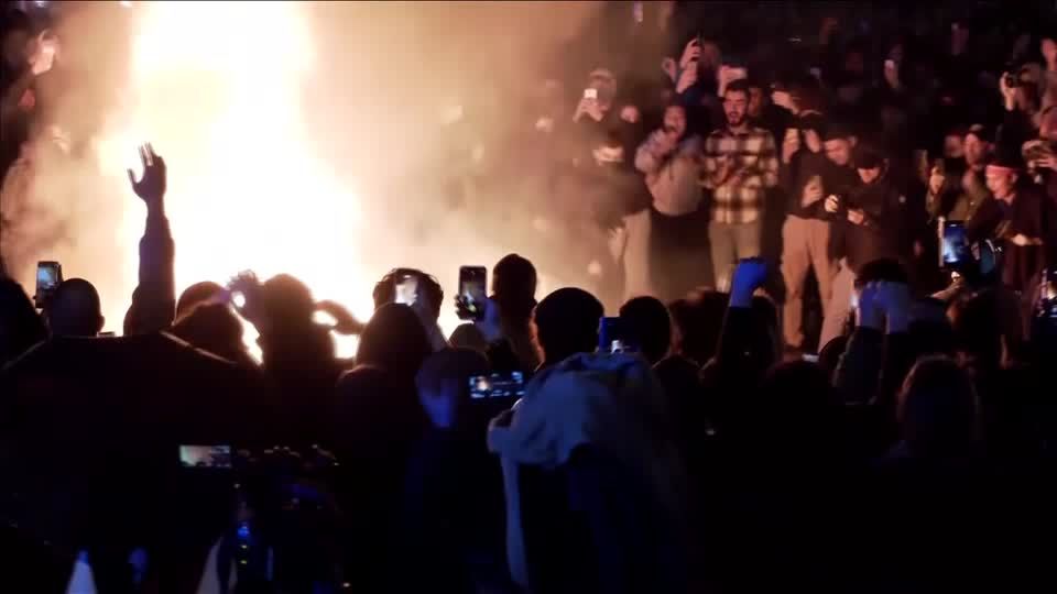 Video: Rentenreform: Gewaltsame Proteste in Paris Video: Rentenreform: Gewaltsame Proteste in Paris