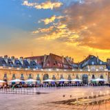 Dijon ist die Hauptstadt der französischen Region Burgund – und gehört ebenfalls zu den Top-Places des "Time Magazine" in diesem Jahr. Und das nicht etwa wegen den berühmt-berüchtigten Weintouren durch den Ort, dem historischen Palast oder der beeindruckenden Sammlung von Kunstwerken, die es dort zu erkunden gibt. Nein, der Grund für die Platzierung in der Top 50 ist das Essen in Dijon. Ganz egal, ob Lebkuchen, Senf oder Schnecken – dort gibt es alles in besonders hoher Qualität.  