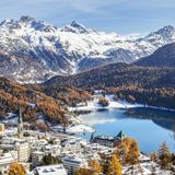 Die Ski-Metropole der Superreichen – so ist St. Moritz weltweit bekannt. Damit konnte der beschauliche Ort im Schweizer Tal Engadin auch über den Kontinent hinaus Eindruck schinden. Das "Time Magazine" hält ihn jedenfalls für einen außergewöhnlich guten Ort für einen Skiurlaub. Pluspunkt sind natürlich auch die vielen Sonnenstunden und die legendären Apres-Ski-Partys. 