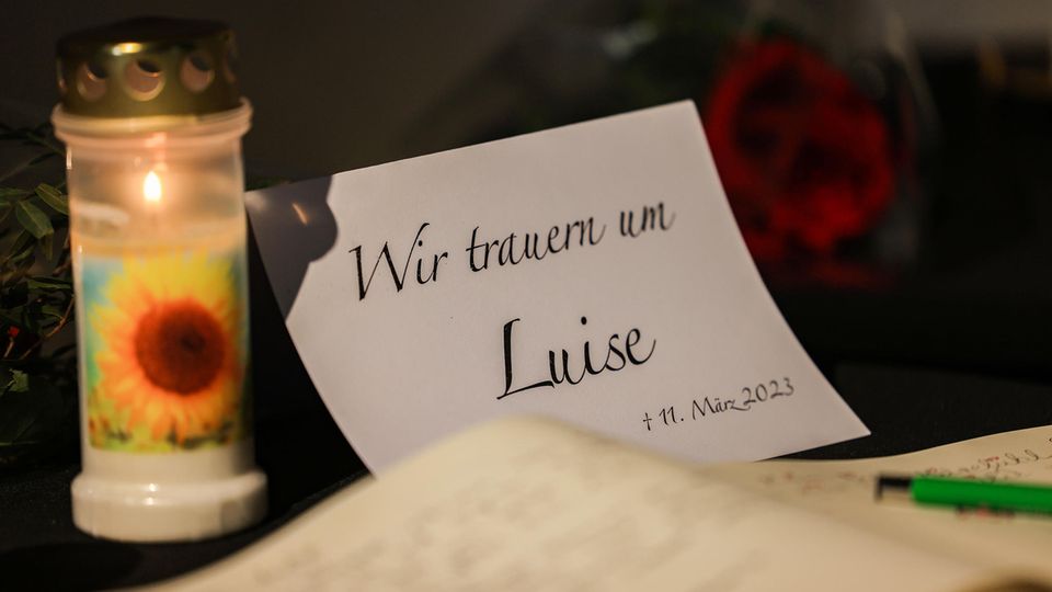 Nach dem Tod der zwölfjährigen Luise liegt in einer Freudenberger Kirche ein Kondolenzbuch aus
