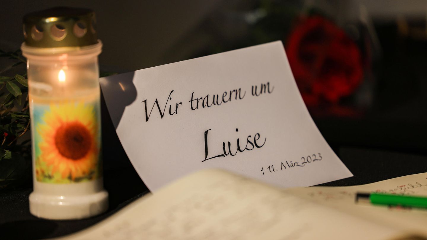 Nach dem Tod der zwölfjährigen Luise liegt in einer Freudenberger Kirche ein Kondolenzbuch aus