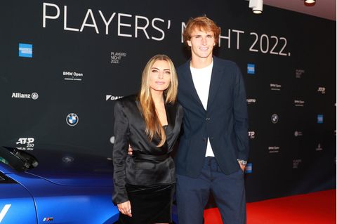 Moderatorin Sophia Thomalla ist seit Oktober 2021 offiziell mit Tennisprofi Alexander Zverev liiert. 