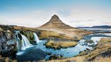 Ein Leben zwischen beeindruckenden und verlassenen Naturspots und der florierenden Hauptstadt Reykjavik – das macht die Menschen in Island offenbar ziemlich glücklich. Der nordische Inselstaat landet auf Platz drei des Happiness-Rankings. Abzüge gibt es lediglich in Sachen Großzügigkeit und Entscheidungsfreiheit. 