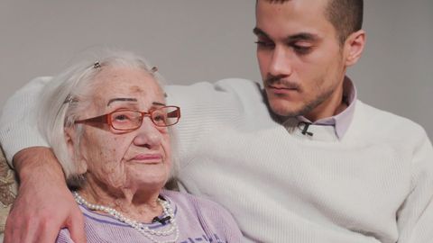 29-jähriger Amir lebt mit 102-jähriger Agnes zusammen: "Wir verstehen uns wie zwei linke Latschen"
